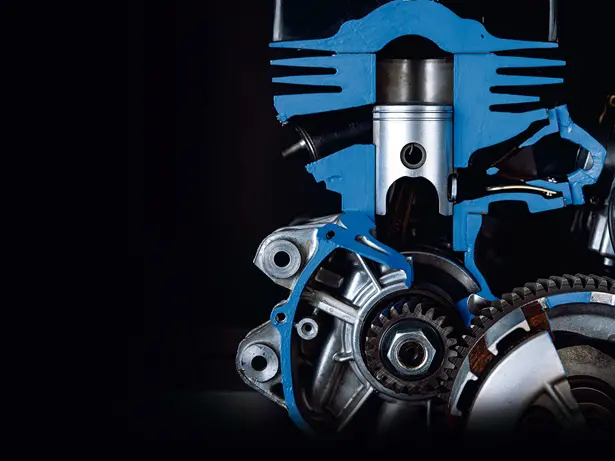 What Is the Difference Between a 2-Stroke and 4-Stroke Engine?