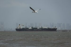 Shipping Industry Pushes Back on ‘Open’ Hormuz Narrative as Risks Persist