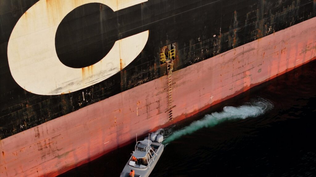 US-Iran Peace Hopes Fade As Trump Scraps Talks