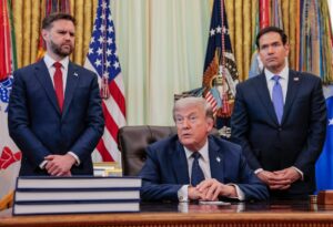 Trump Abruptly Pauses ‘Project Freedom’ Hormuz Shipping Operation as Iran Talks Advance