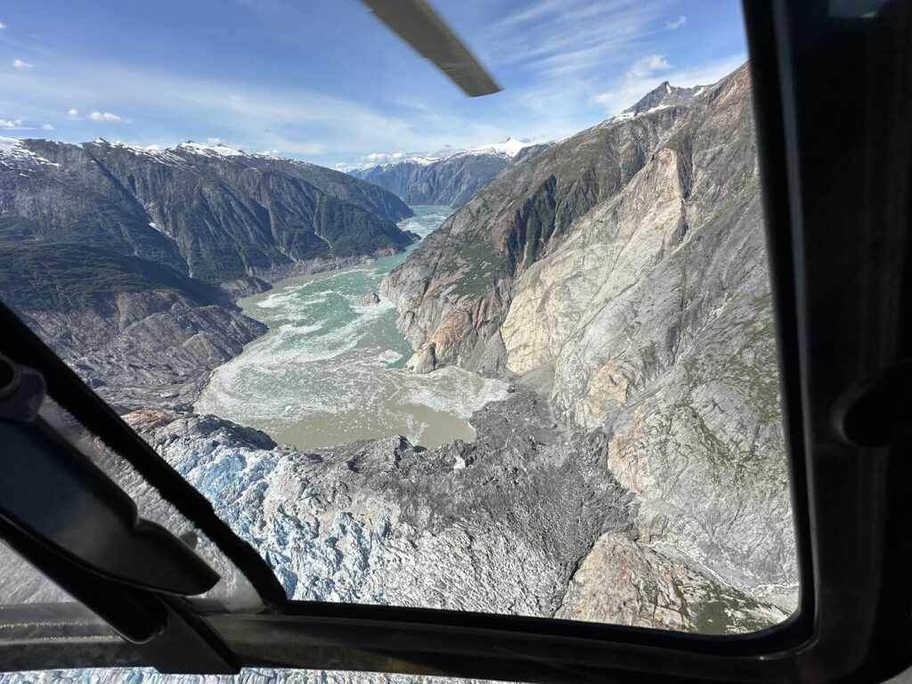 Alaska Mega-Tsunami Raises Alarm for Cruise Ships in Glacier Fjords Alaska Mega-Tsunami Raises Alarm for Cruise Ships in Glacier Fjords