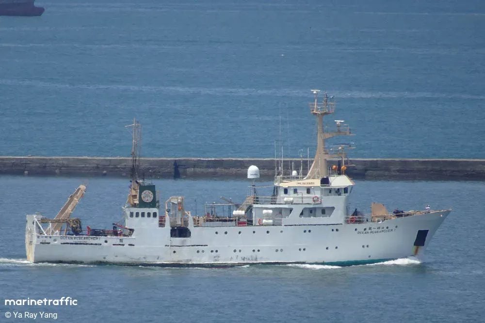 Iran Seizes Chinese-Owned ‘Floating Armory’ Ship Near Hormuz Iran Seizes Chinese-Owned ‘Floating Armory’ Ship Near Hormuz