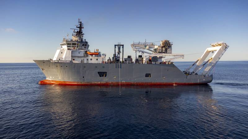 Synthetic rope replaces steel wire on deepwater support vessel, changing how crew work on deck