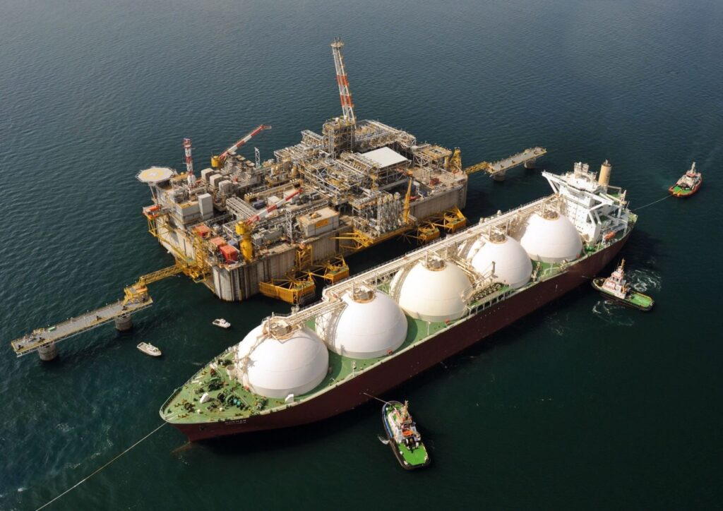 First Qatar LNG Shipment Moves Through Hormuz Since War Started First Qatar LNG Shipment Moves Through Hormuz Since War Started