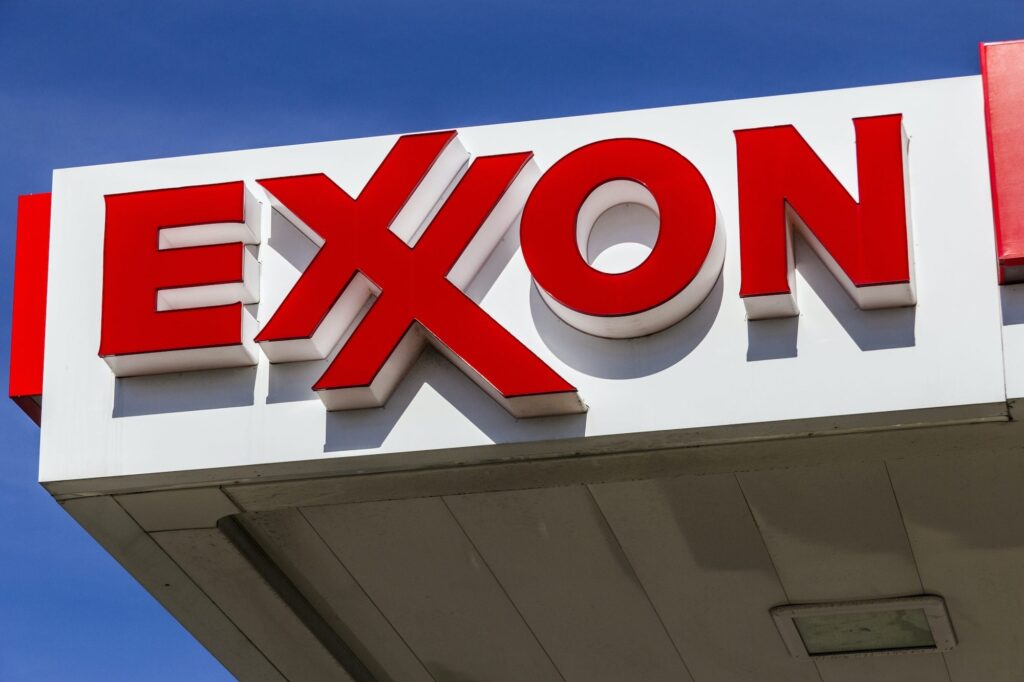 Exxon, Chevron Beat Profit Estimates on War-Driven Oil Rally